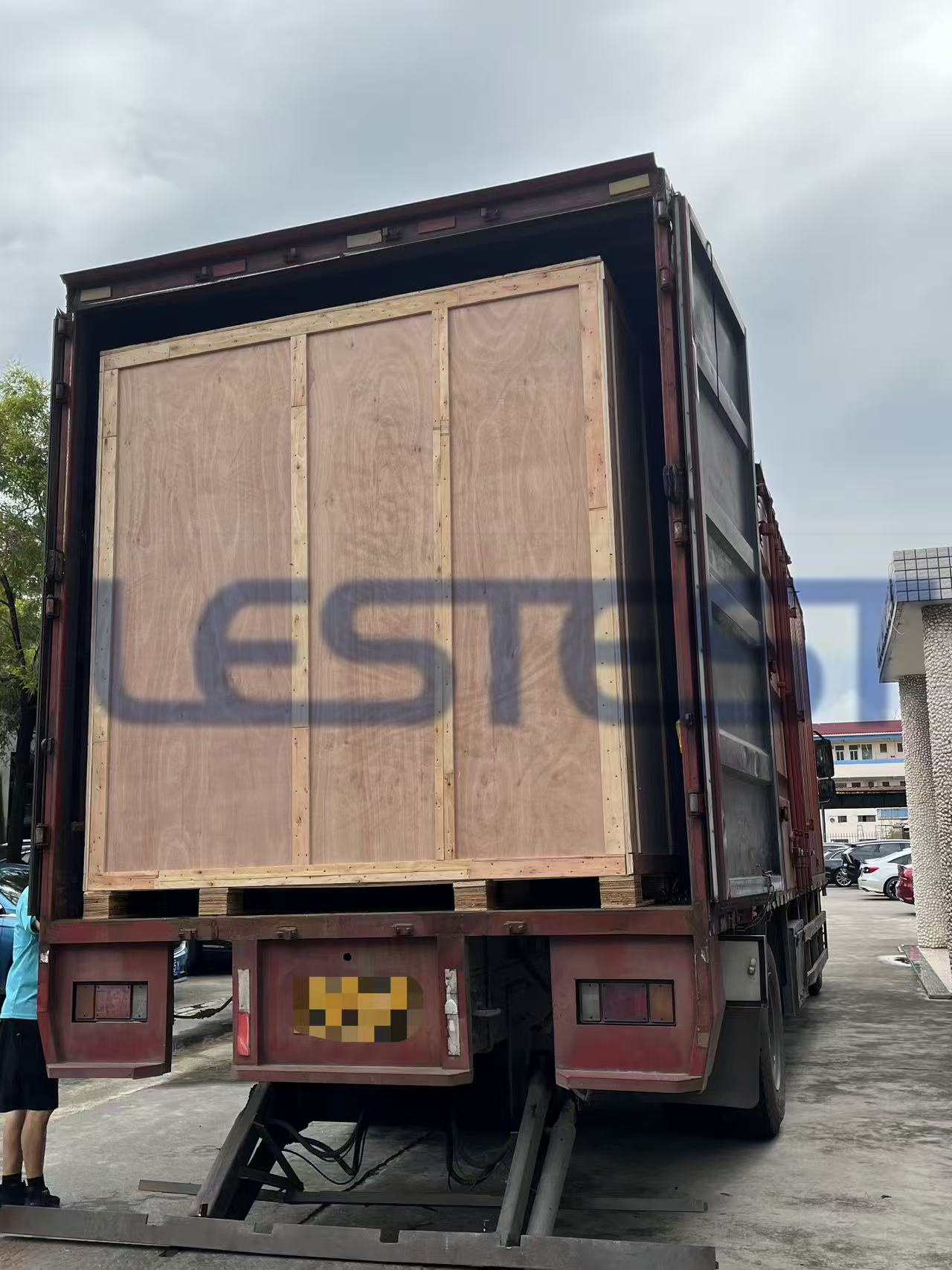 萊思成功出口恒溫恒濕試驗箱至東南亞地區